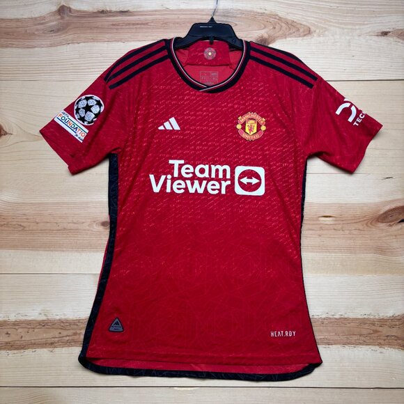 Manchester United Jersey Mens Large Red Casemiro Slim Fit Adidas Soccer - Picture 2 of 15